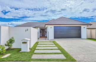 15 Pinotage Drive, Greenmeadows