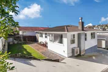 37 Compton Street , Hillcrest