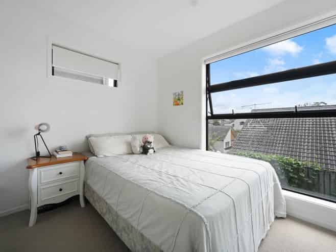 58  Rauemi Way, Te Atatu South