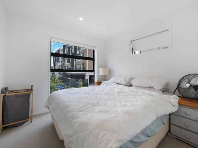 58  Rauemi Way, Te Atatu South