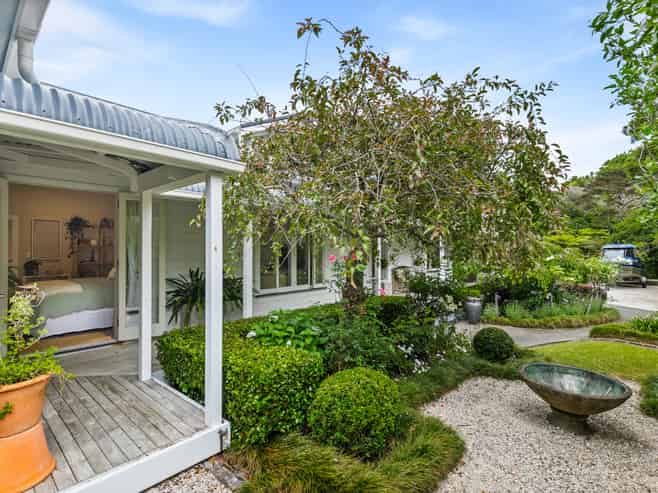 47 Waipuia Place, Greenhithe