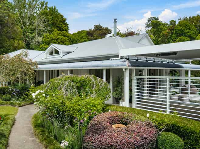 47 Waipuia Place, Greenhithe