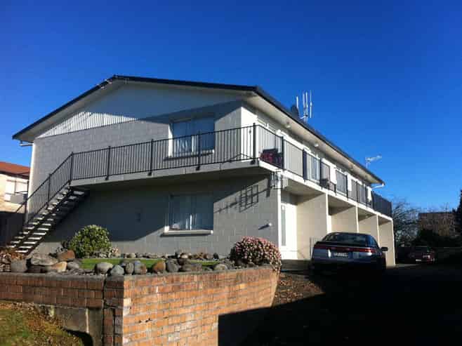 2/8 Edgecumbe Street, Whitiora