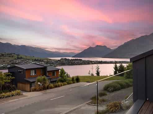 42B Highview Terrace, Queenstown Central