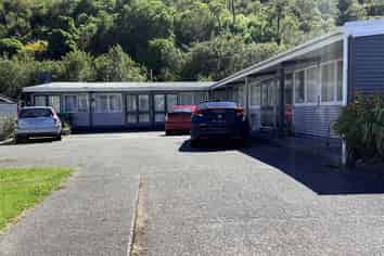 THE OLD COBDEN HOTEL