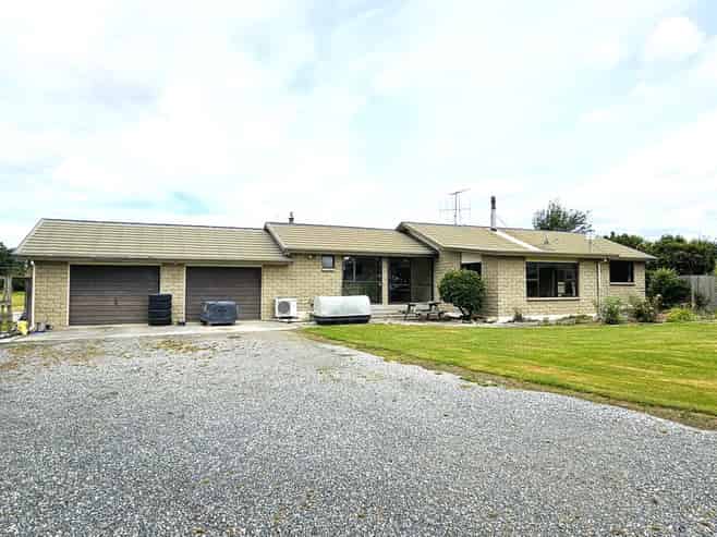 542 Piano Flat Road, Waikaia