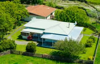 285 Waiomoko Road, Whangara