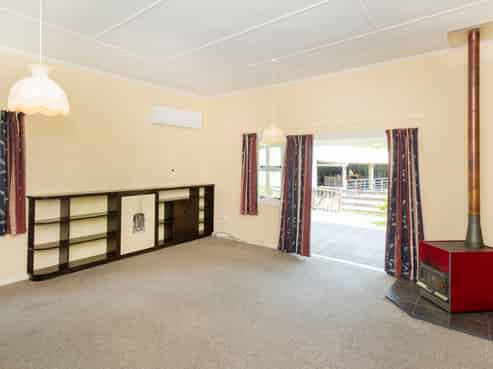 285 Waiomoko Road, Whangara