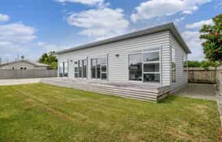 992A Tremaine Avenue, Roslyn