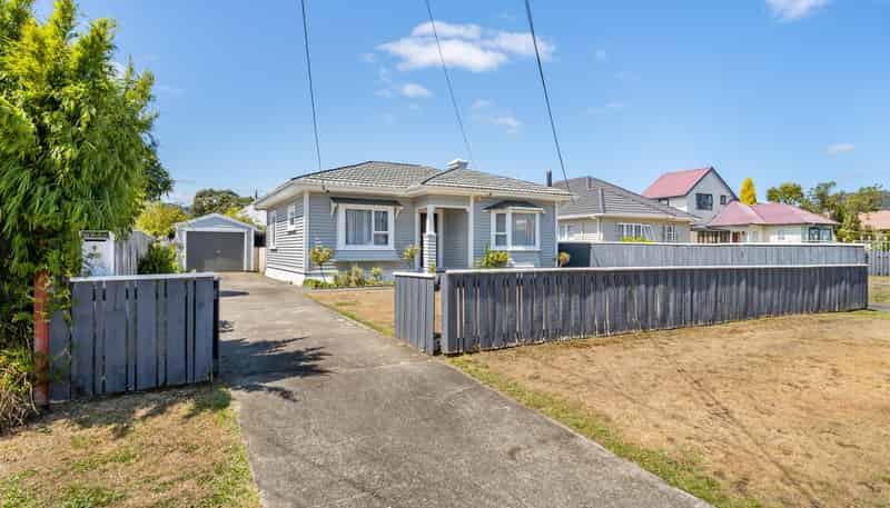 9 St James Ave, Boulcott