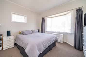 9 St James Ave, Boulcott