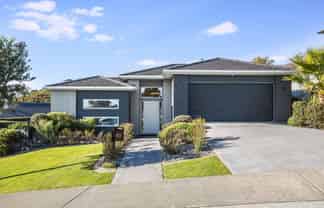 53 Endeavour Drive, Whitby