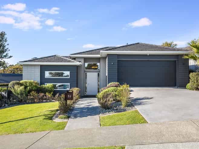 53 Endeavour Drive, Whitby