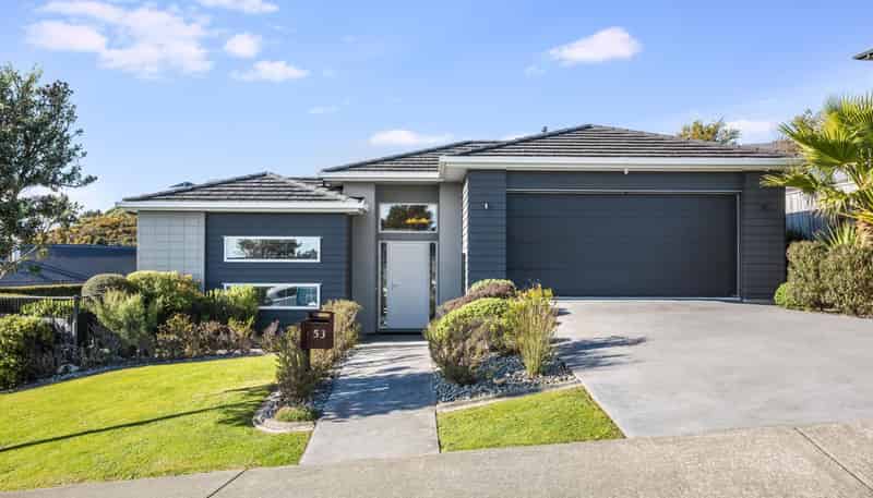 53 Endeavour Drive, Whitby