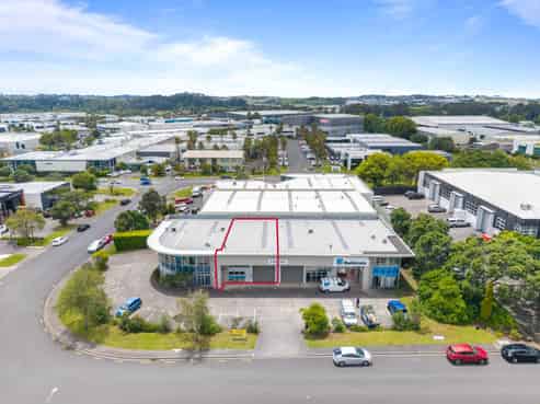 Road front industrial - 223sqm