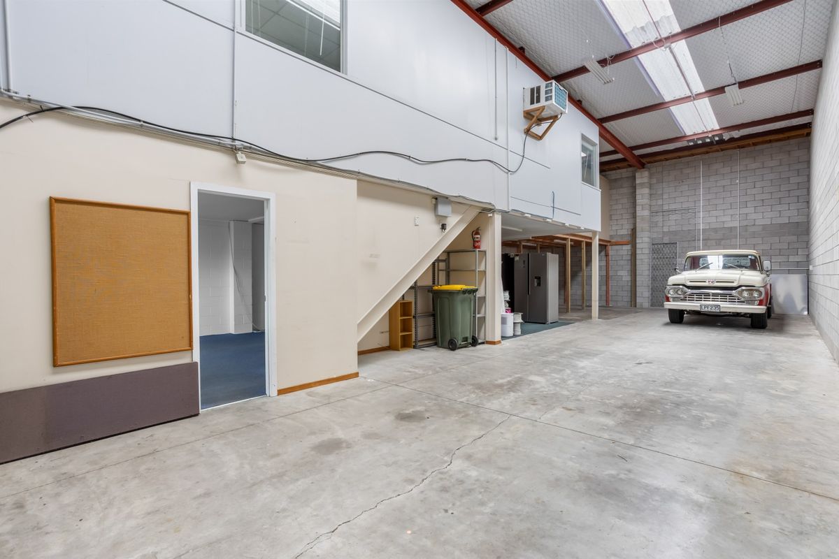 Road front industrial - 223sqm - Ansicht 4