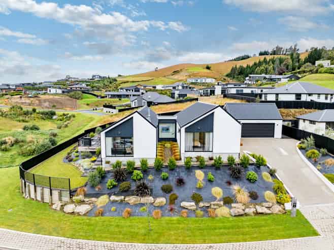 61 Heathfield Drive, Mosgiel