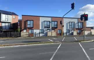 4/1797 Great North Road, Avondale