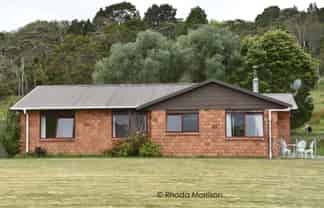 10 Te Pahi River Drive, Paparoa