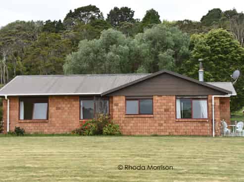 10 Te Pahi River Drive, Paparoa