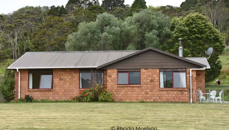 10 Te Pahi River Drive, Paparoa