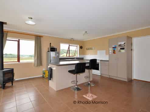 10 Te Pahi River Drive, Paparoa