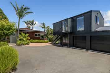 11 Maxine Place, Matua