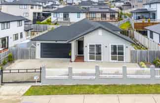 6 William Calvert Drive, Swanson