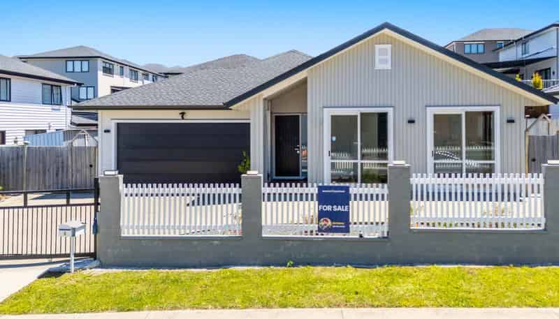 6 William Calvert Drive, Swanson