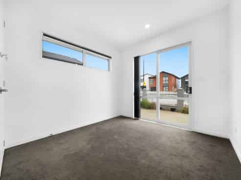 6 William Calvert Drive, Swanson