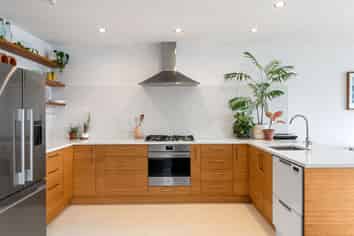 191 Severn Street, Island Bay