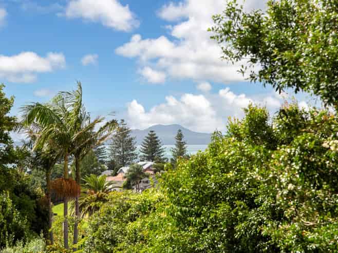 2/29 Sealy Road, Torbay