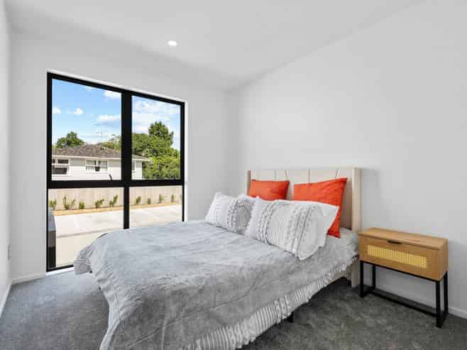 7/14 Aplin Place, Birkdale