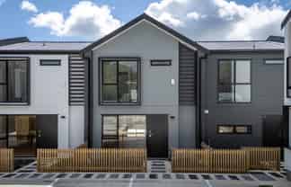 8/14 Aplin Place, Birkdale