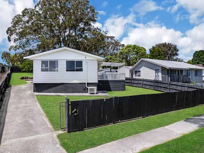 20 Frobisher Way, Manurewa