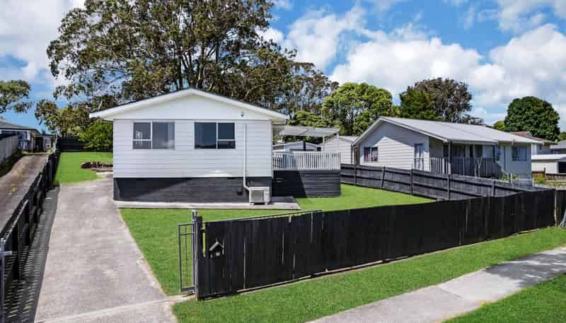20 Frobisher Way, Manurewa