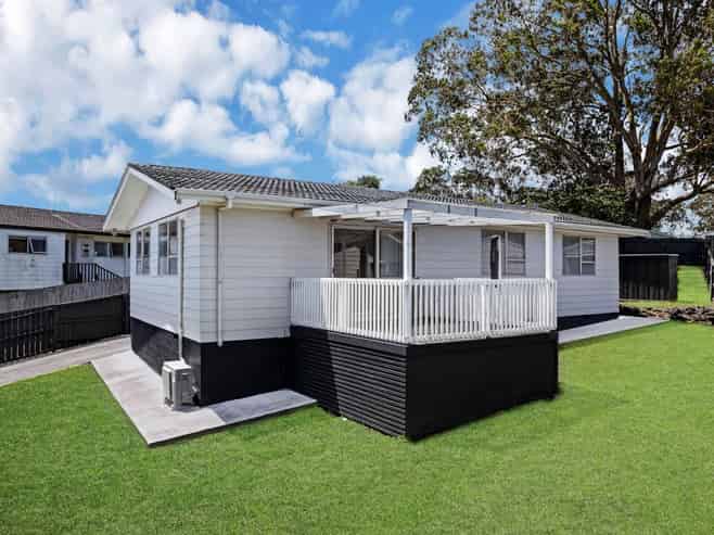 20 Frobisher Way, Manurewa