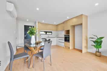 9/14 Aplin Place, Birkdale