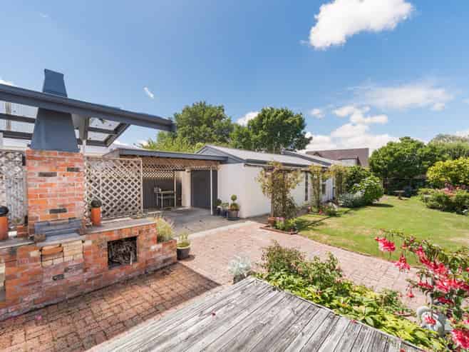 11 Parkland Crescent, Terrace End