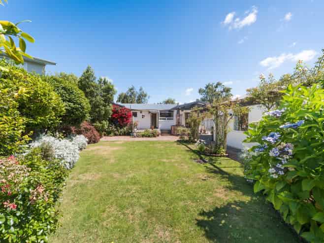 11 Parkland Crescent, Terrace End