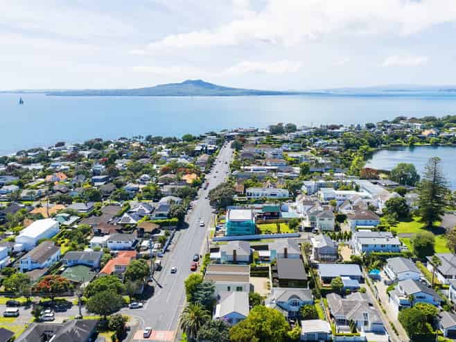   Kitchener Road, Milford