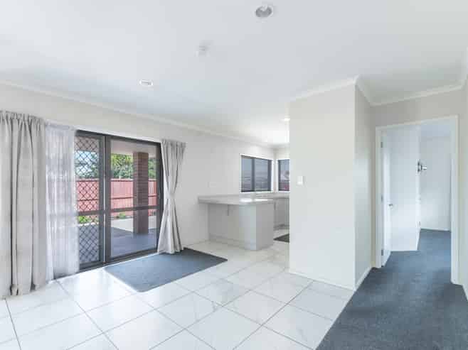 72 Pages Road, Linwood