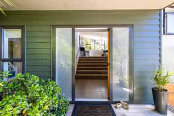 32 Lannan  Road, Surfdale