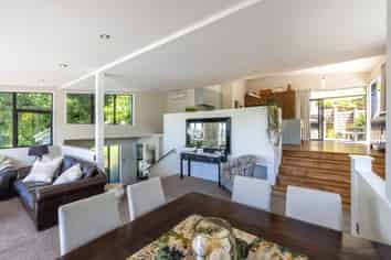 32 Lannan  Road, Surfdale