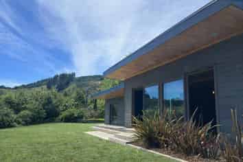 333 Haycock Road, Hope