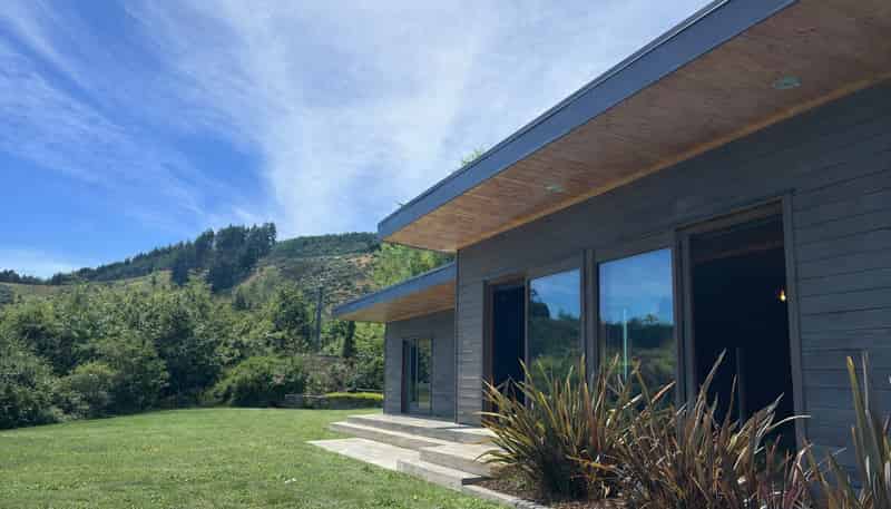 333 Haycock Road, Hope