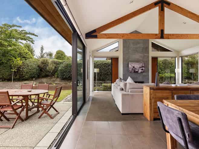 5 Glengarry Court, Jacks Point