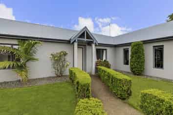 54 Brymer Road, Grandview Heights