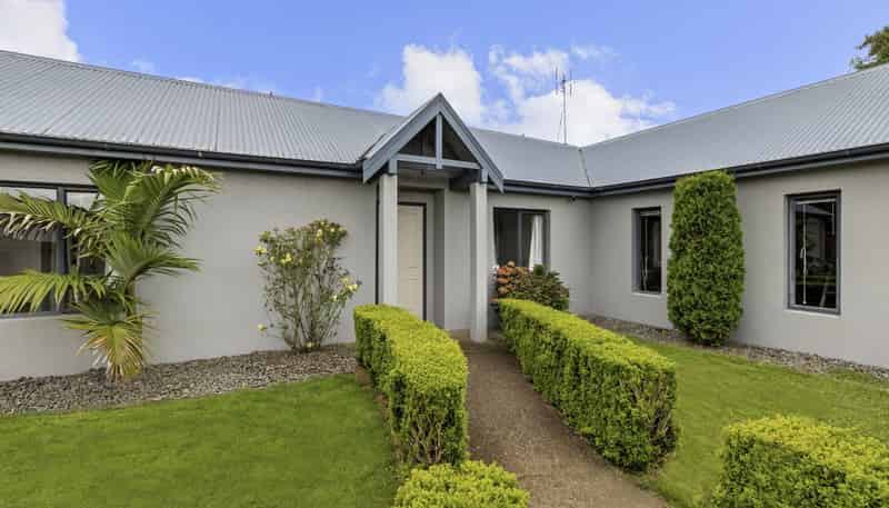 54 Brymer Road, Grandview Heights