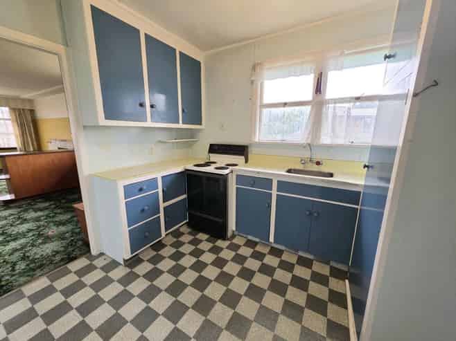 4 Glendale Crescent, Holmes Hill